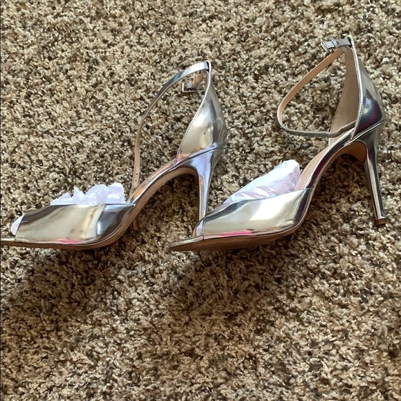 Vince camuto heels - Picture 10 of 16